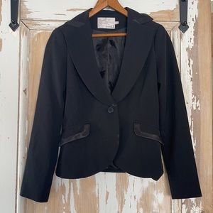 Black Horse Show suit jacket. Nice detail on the pockets and collar.